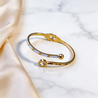 The Amore Twisted Cable Set